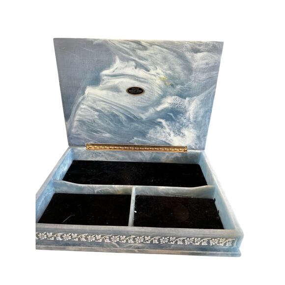 1970s Stone Incolay “Birds of Paradise” Cameo Box - Picture 5 of 9